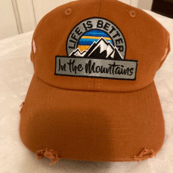 Baseball cap - Picture 1 of 2